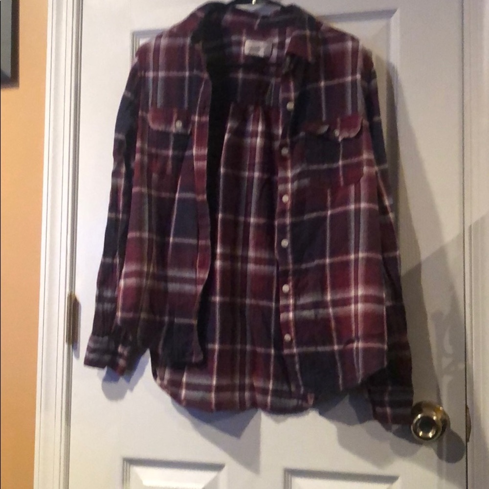 Juniors' Universal Thread Brand Plaid button down shirt